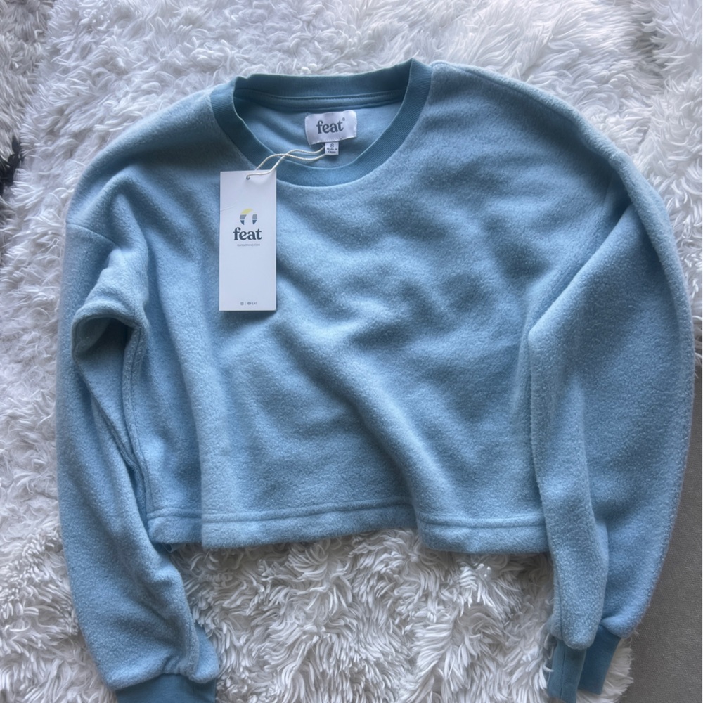 NWT feat clothing blanket blend cropped crew neck